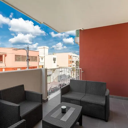 Appia Apartment *
